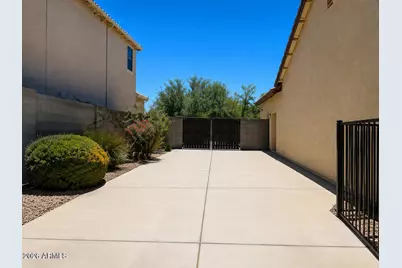 16758 W Apache Street, Goodyear, AZ 85338 - Photo 31