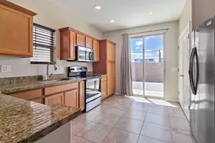 10353 W Monterosa Ave, Phoenix, AZ 85037 - Photo 7