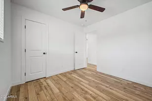 428 E Desert Dr, Phoenix, AZ 85042 - Photo 19