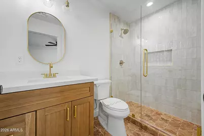 428 E Desert Drive, Phoenix, AZ 85042 - Photo 17