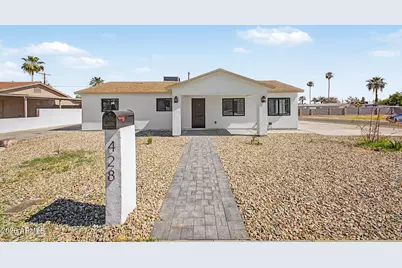 428 E Desert Drive, Phoenix, AZ 85042 - Photo 1