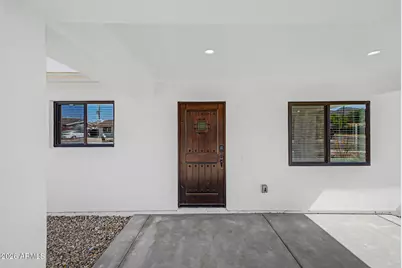 428 E Desert Drive, Phoenix, AZ 85042 - Photo 5