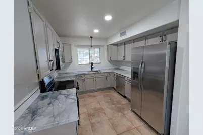 8034 W Paradise Drive, Peoria, AZ 85345 - Photo 3