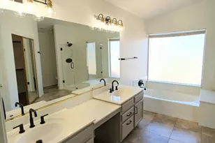 8034 W Paradise Dr, Peoria, AZ 85345 - Photo 19