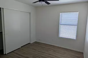 8034 W Paradise Dr, Peoria, AZ 85345 - Photo 27