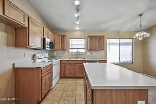10930 W Wilshire Dr, Avondale, AZ 85392 - Photo 3