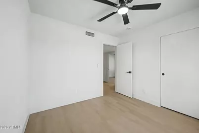 10826 W Montecito Avenue, Phoenix, AZ 85037 - Photo 13