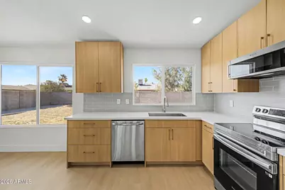 10826 W Montecito Avenue, Phoenix, AZ 85037 - Photo 11