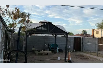 104 W Pueblo Avenue, Phoenix, AZ 85041 - Photo 27