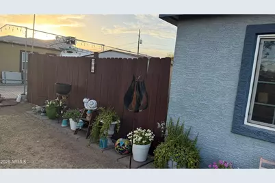 104 W Pueblo Avenue, Phoenix, AZ 85041 - Photo 27