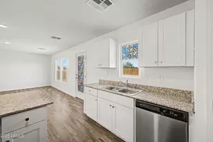 16015 S Naviska Rd, Arizona City, AZ 85123 - Photo 15