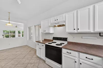 13660 W Ocotillo Lane, Surprise, AZ 85374 - Photo 5