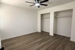 5725 N 68th Ave, Glendale, AZ 85303 - Photo 17