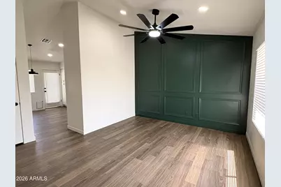 5725 N 68th Avenue, Glendale, AZ 85303 - Photo 3