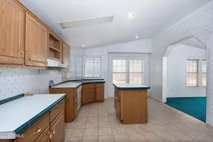 15761 W Hopi Dr, Casa Grande, AZ 85122 - Photo 11