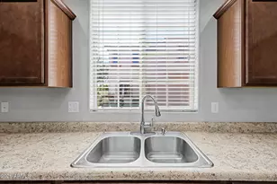 17746 W Banff Ln, Surprise, AZ 85388 - Photo 7