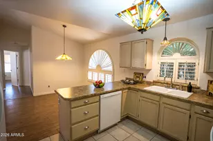 8011 W Laurel Ln, Peoria, AZ 85345 - Photo 7