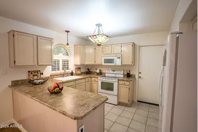 8011 W Laurel Lane, Peoria, AZ 85345 - Photo 9