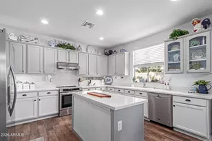 17538 W Marshall Ln, Surprise, AZ 85388 - Photo 11