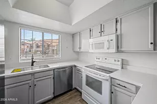 700 E Mesquite Cir, Tempe, AZ 85288 - Photo 19