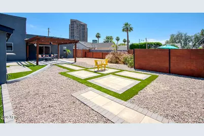 1058 E Whitton Avenue, Phoenix, AZ 85014 - Photo 41