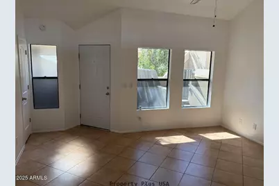 1432 W Emerald Avenue #Unit 642, Mesa, AZ 85202 - Photo 5