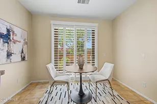 12376 W Rosewood Ln, Peoria, AZ 85383 - Photo 9