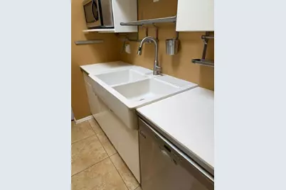 8140 N 107th Avenue #Unit 134, Peoria, AZ 85345 - Photo 3