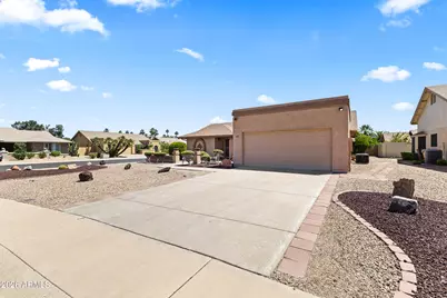 9821 W Oraibi Drive, Peoria, AZ 85382 - Photo 3