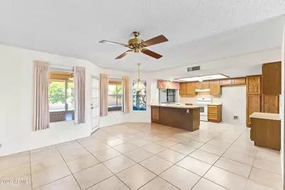 9821 W Oraibi Drive, Peoria, AZ 85382 - Photo 9