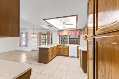 9821 W Oraibi Drive, Peoria, AZ 85382 - Photo 13