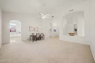 7192 W Dreyfus Dr, Peoria, AZ 85381 - Photo 5