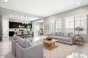 3511 E Crest Ln, Phoenix, AZ 85050 - Photo 1