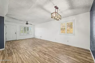 329 E Juniper St, Mesa, AZ 85201 - Photo 9