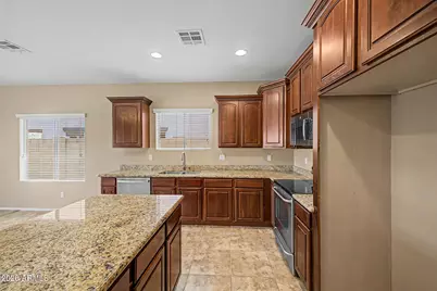11231 N 163rd Drive, Surprise, AZ 85388 - Photo 11