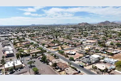 2926 E Hartford Avenue, Phoenix, AZ 85032 - Photo 53