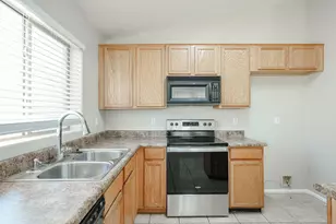 7602 W Encinas Ln, Phoenix, AZ 85043 - Photo 7