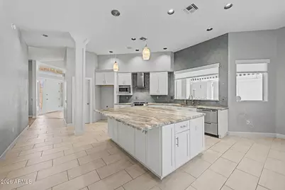 4753 W Fallen Leaf Lane, Glendale, AZ 85310 - Photo 11