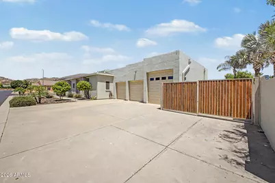 4753 W Fallen Leaf Lane, Glendale, AZ 85310 - Photo 3