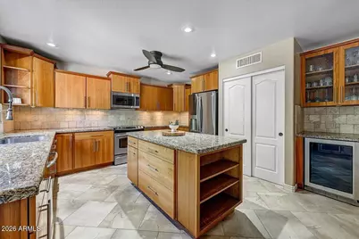 1054 E Golden Court, Chandler, AZ 85225 - Photo 17