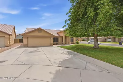 937 S San Joaquin Court, Gilbert, AZ 85296 - Photo 3