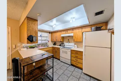 6645 N 44th Avenue, Glendale, AZ 85301 - Photo 11