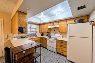 6645 N 44th Ave, Glendale, AZ 85301 - Photo 11
