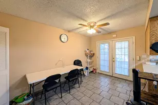 6645 N 44th Ave, Glendale, AZ 85301 - Photo 17