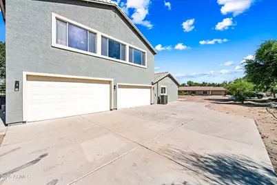 6634 N 176th Avenue, Waddell, AZ 85355 - Photo 7