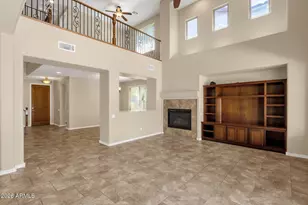 3927 E Waller Ln, Phoenix, AZ 85050 - Photo 5