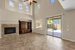 3927 E Waller Ln, Phoenix, AZ 85050 - Photo 15
