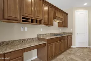 3927 E Waller Ln, Phoenix, AZ 85050 - Photo 21