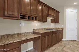 3927 E Waller Ln, Phoenix, AZ 85050 - Photo 25