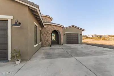 27482 N Freedom Street, San Tan Valley, AZ 85144 - Photo 3